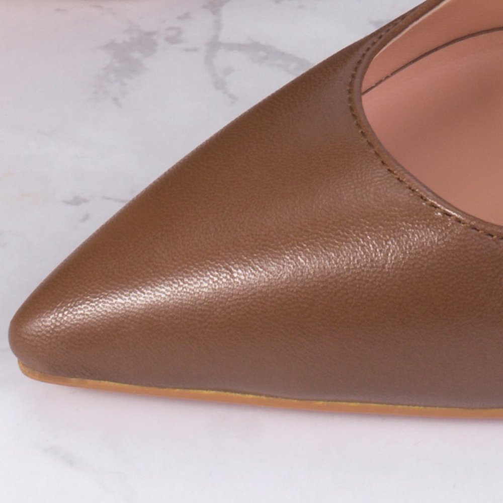 Petit Cadeau Leona - Classic and Sexy Slip on Pumps with 5" High Heels. NEW! - Picture 4 of 7